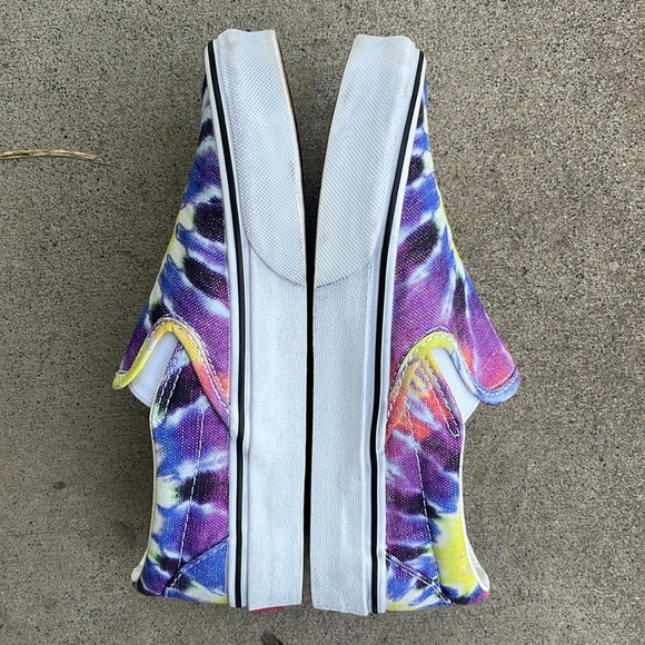 VANS Slip-on Sneakers in Tie-Dye Size 6 - Picture 8 of 10